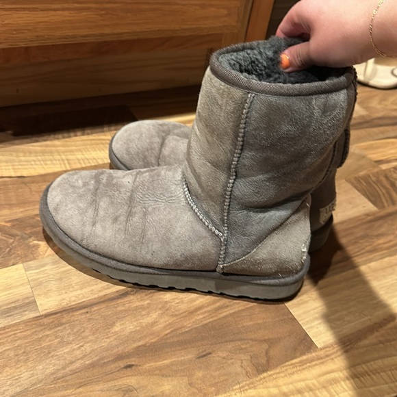 Grey Ugg boots classic short II - Picture 3 of 6